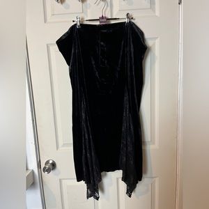88. SHEIN Curve 4XL black skirt with lace on sides of dress with back zipper